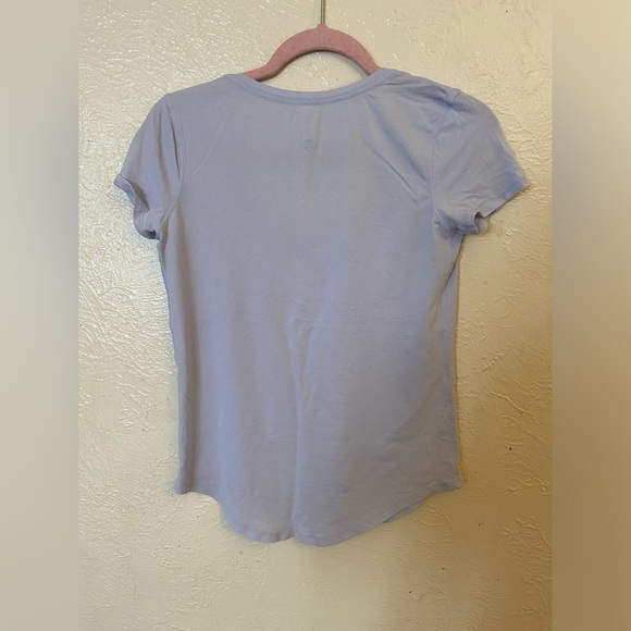 Lululemon shirt - Picture 3 of 4